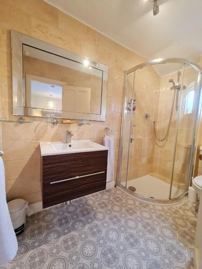 Beaufort Lodge - Central Location & Free Parking Taunton Luaran gambar